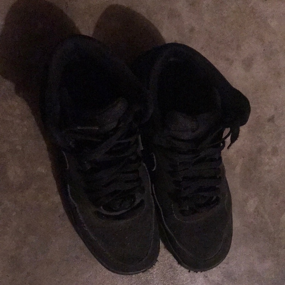 Used Black Nike court vision high